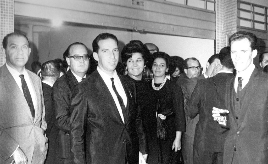 LM Bazar em 1961 com seu fundador Nelson Semeoni